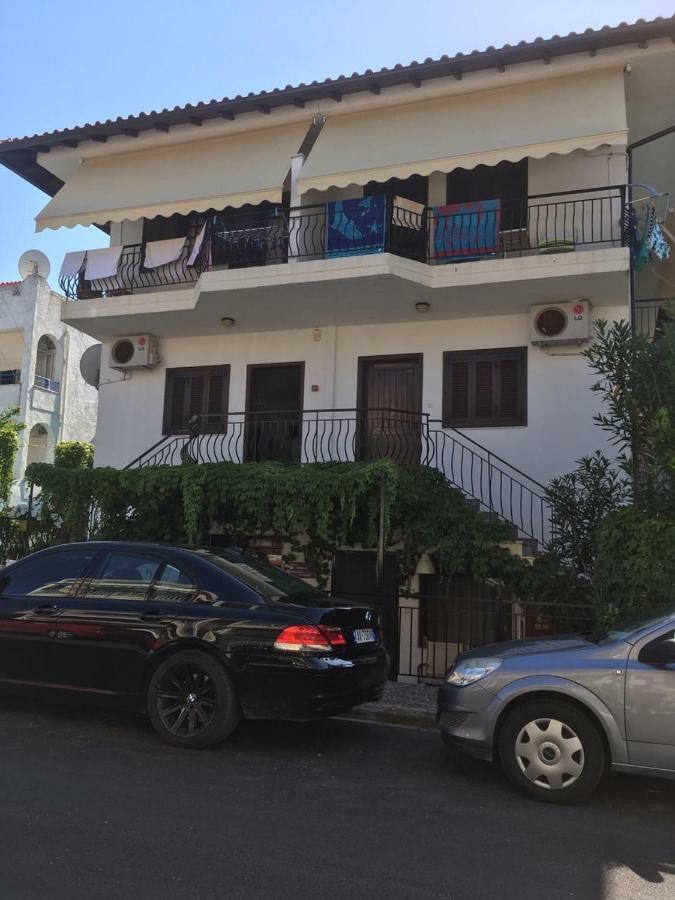 Marco'S Appartments Nea Poteidaia Eksteriør billede